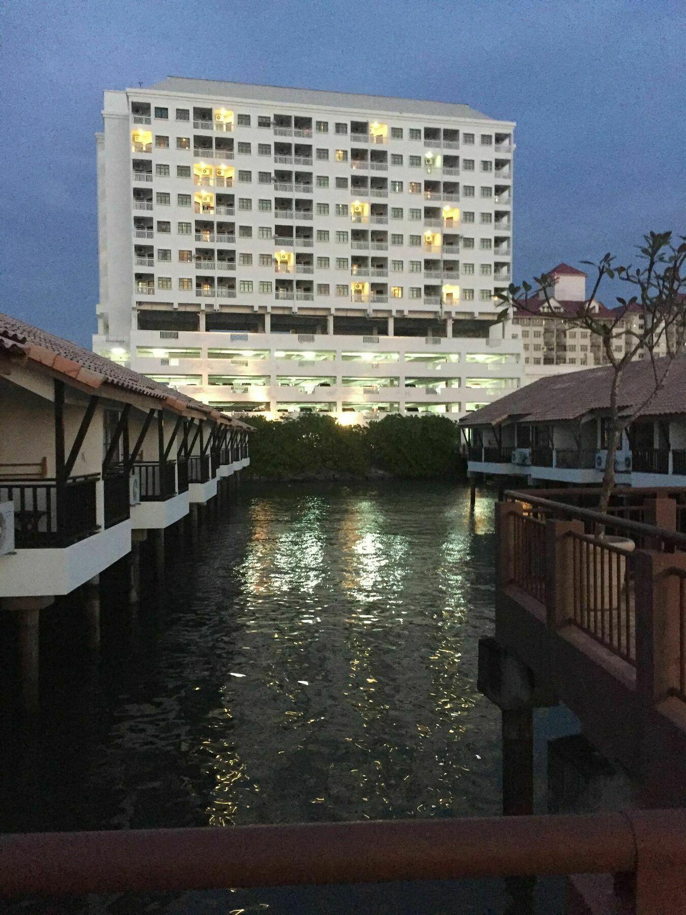 Private Water Chalet Port Dickson Exterior foto